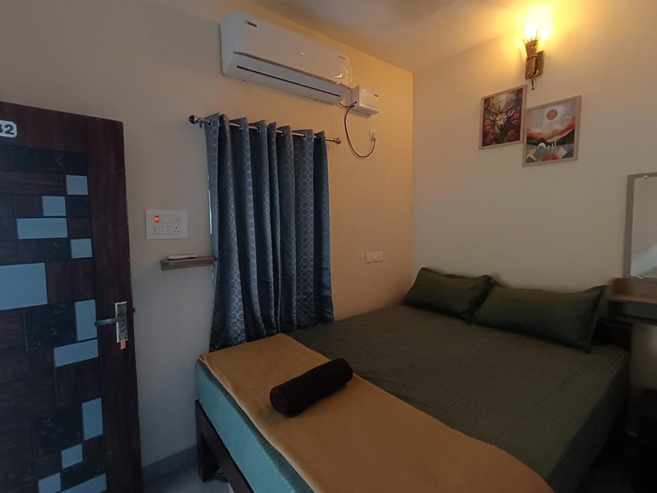 Tiruvannāmalai Omkara - The Fives Guest House מראה חיצוני תמונה