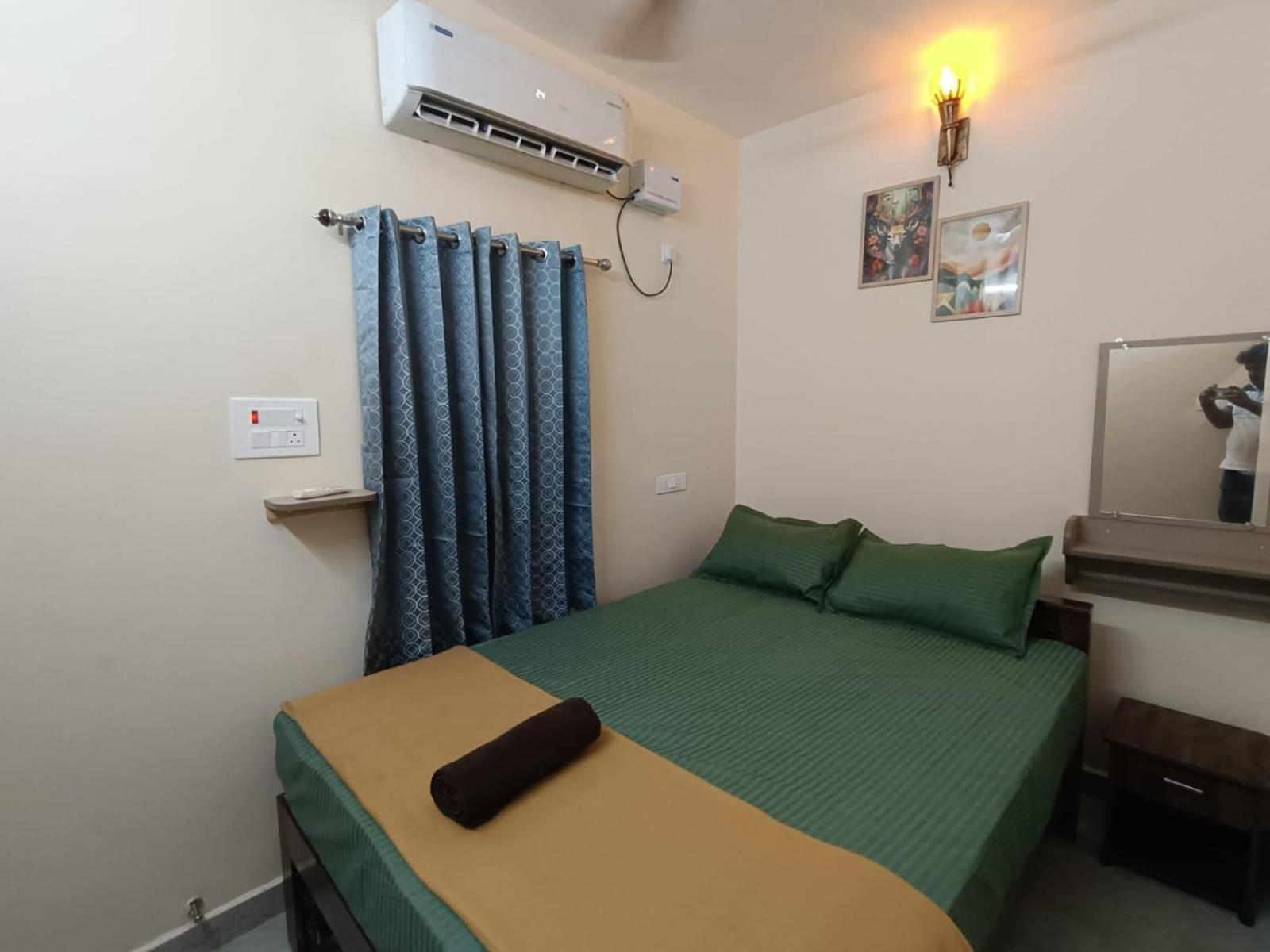 Tiruvannāmalai Omkara - The Fives Guest House מראה חיצוני תמונה