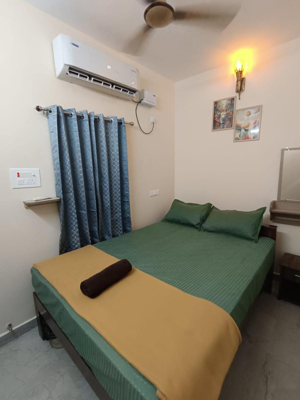 Tiruvannāmalai Omkara - The Fives Guest House מראה חיצוני תמונה